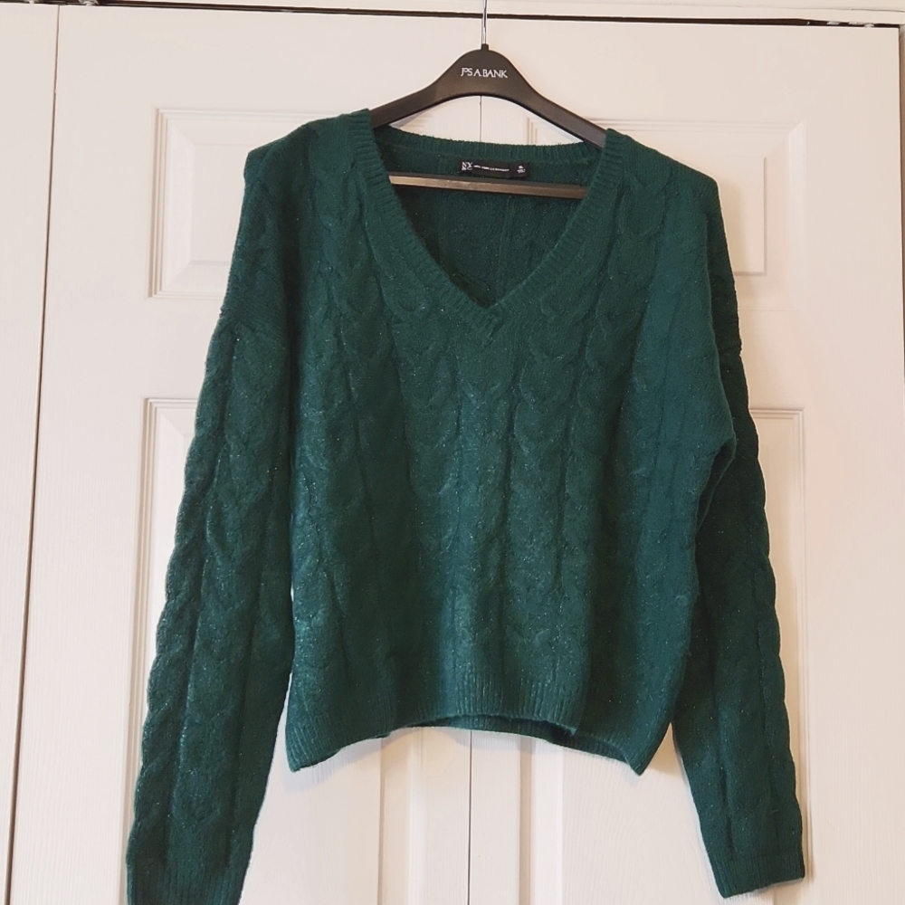 New York & Company Dark Green Sparkly V-Neck Cropped Sweater - Xlarge